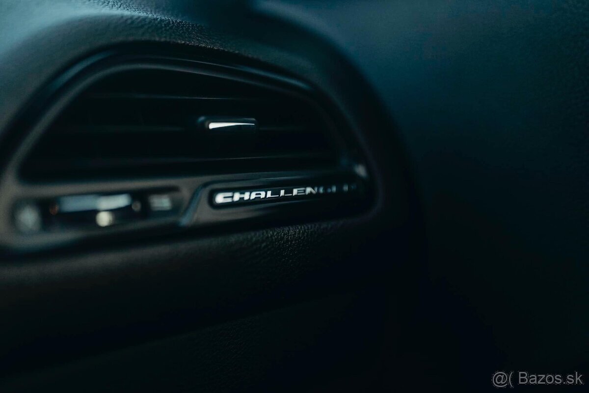 Dodge Challenger 3.6L - 8