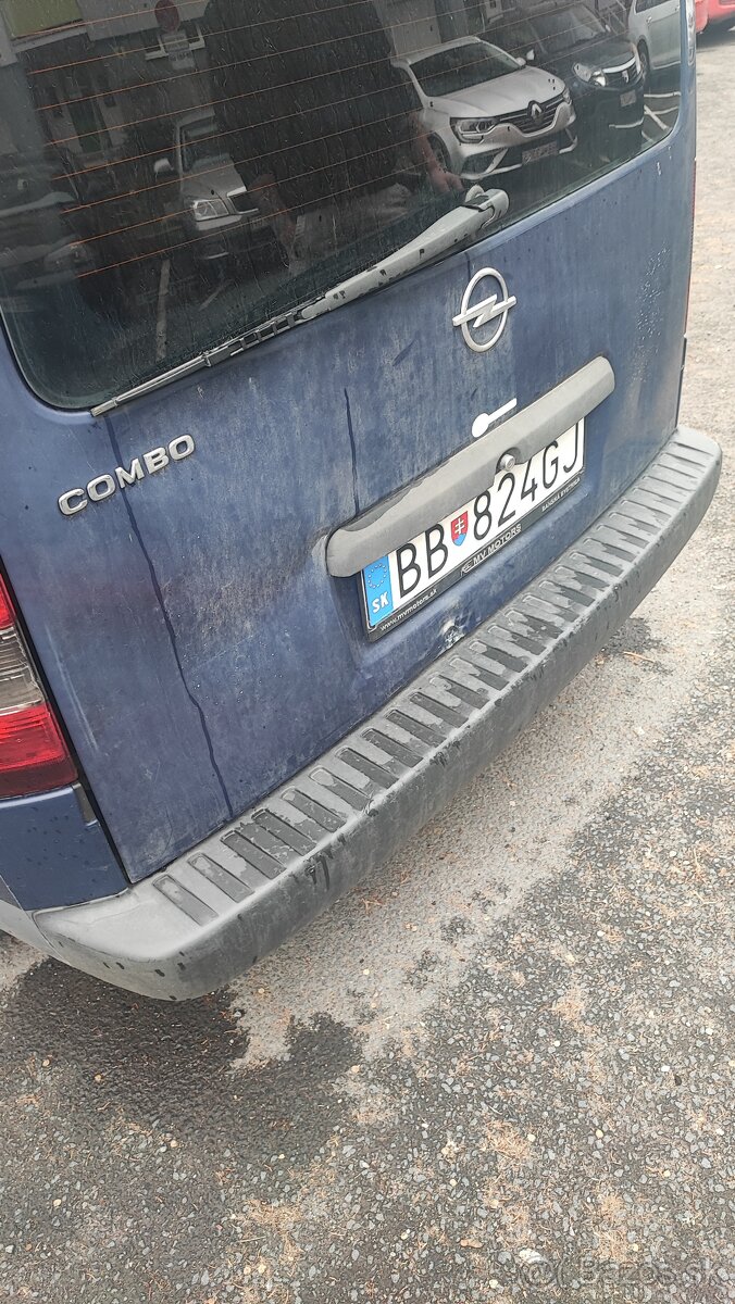 Opel combo 1.4 2009 - 8