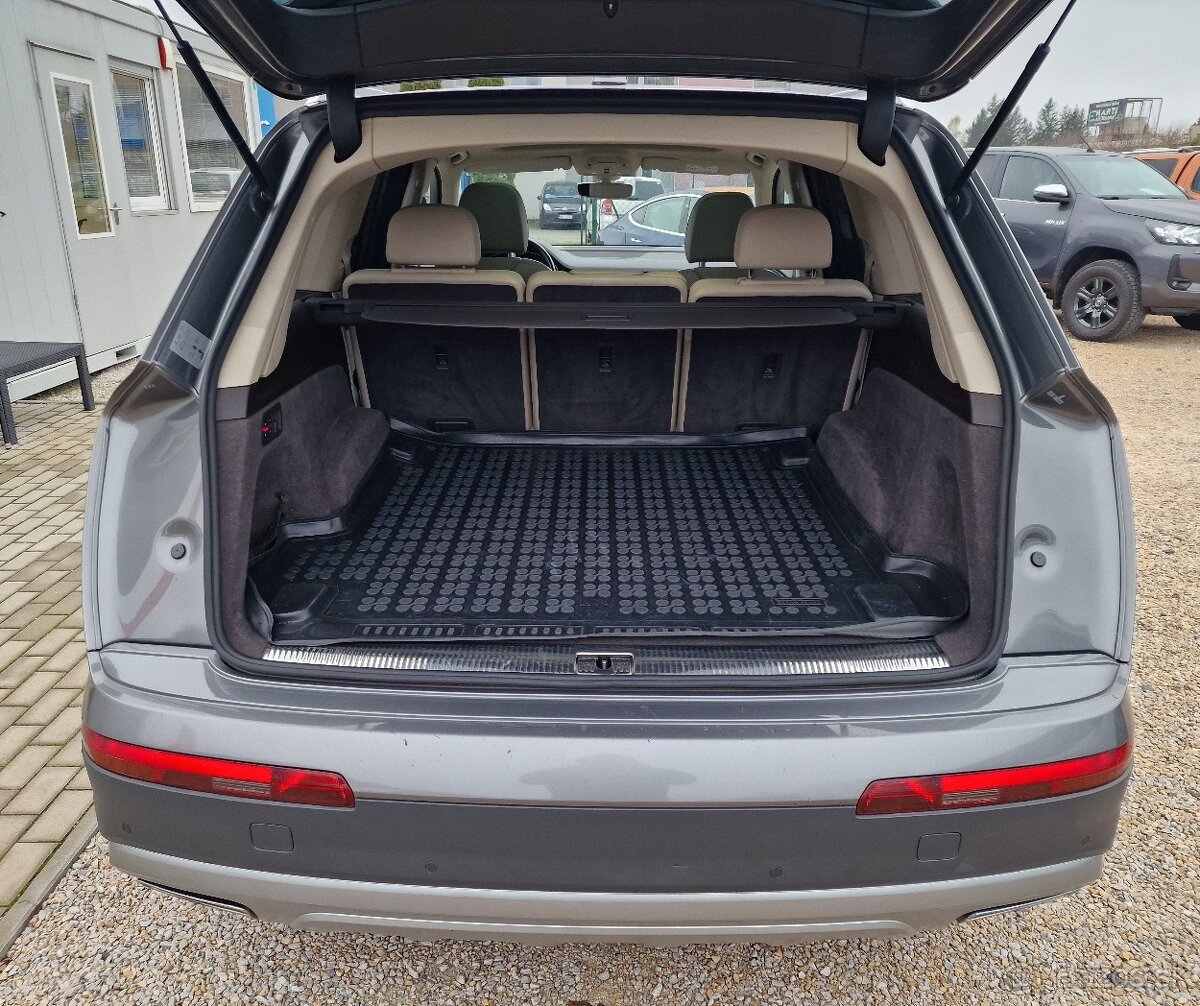 AUDI Q7 3.0 TDI 272K QUATTRO TIPTRONIC 8-ST. - 8