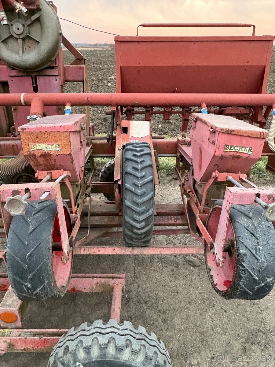 Sejačka na kukuricu - 8