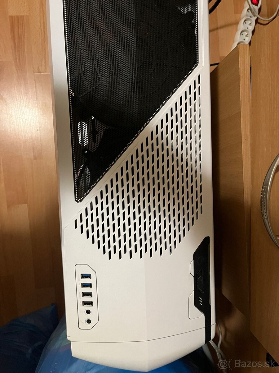 HERNÝ PC RTX 2080 SUPER / 32GB RAM / i7-6700K - 8