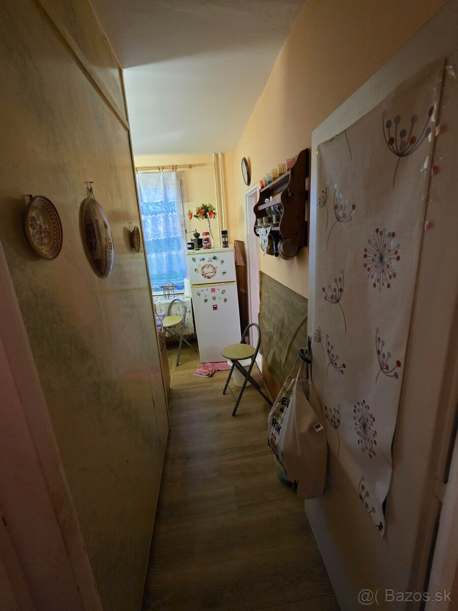 3 izbový byt s balkónom Budovateľská - 8