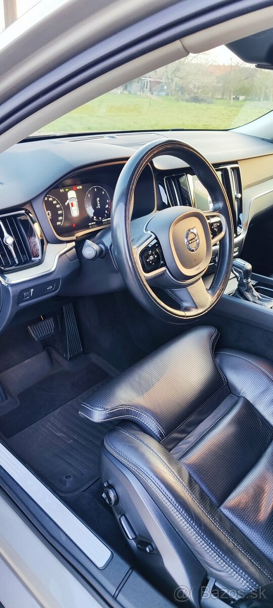 Volvo V60 D4 Inscription - 8
