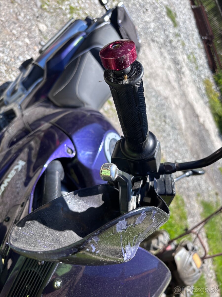 Kawasaki KLE500 - 8