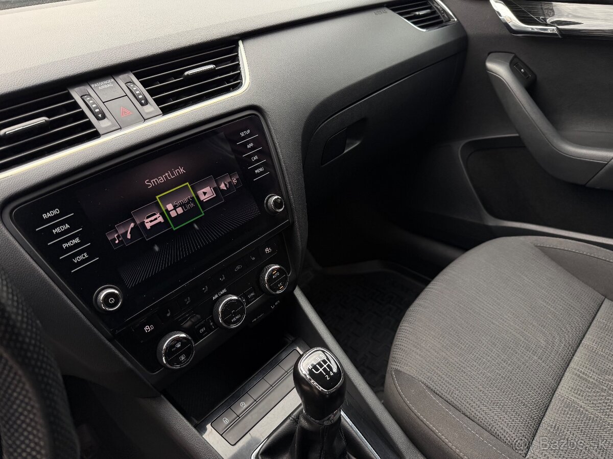 SKODA OCTAVIA 2.0TDI - 8