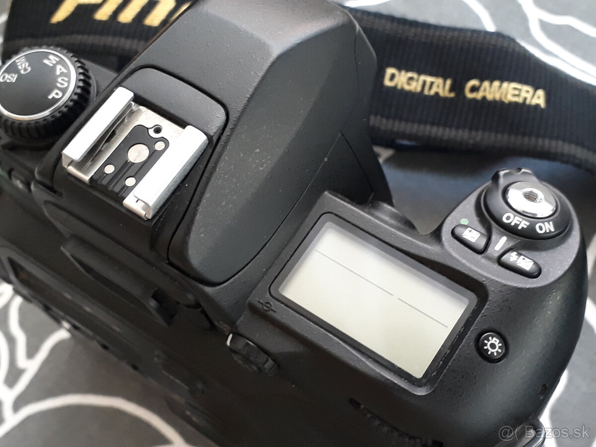 Fujifilm S2 Pro (telo) - 8