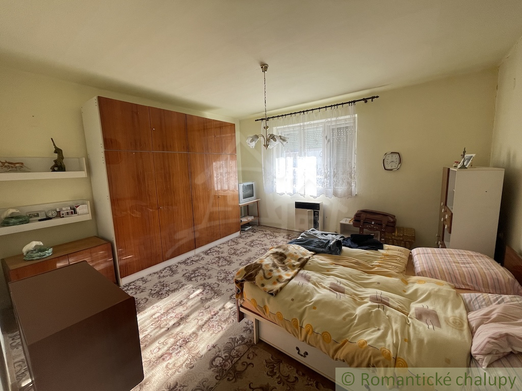 Päťizbový rodinný dom s garážou v Tvrdošovciach - 8