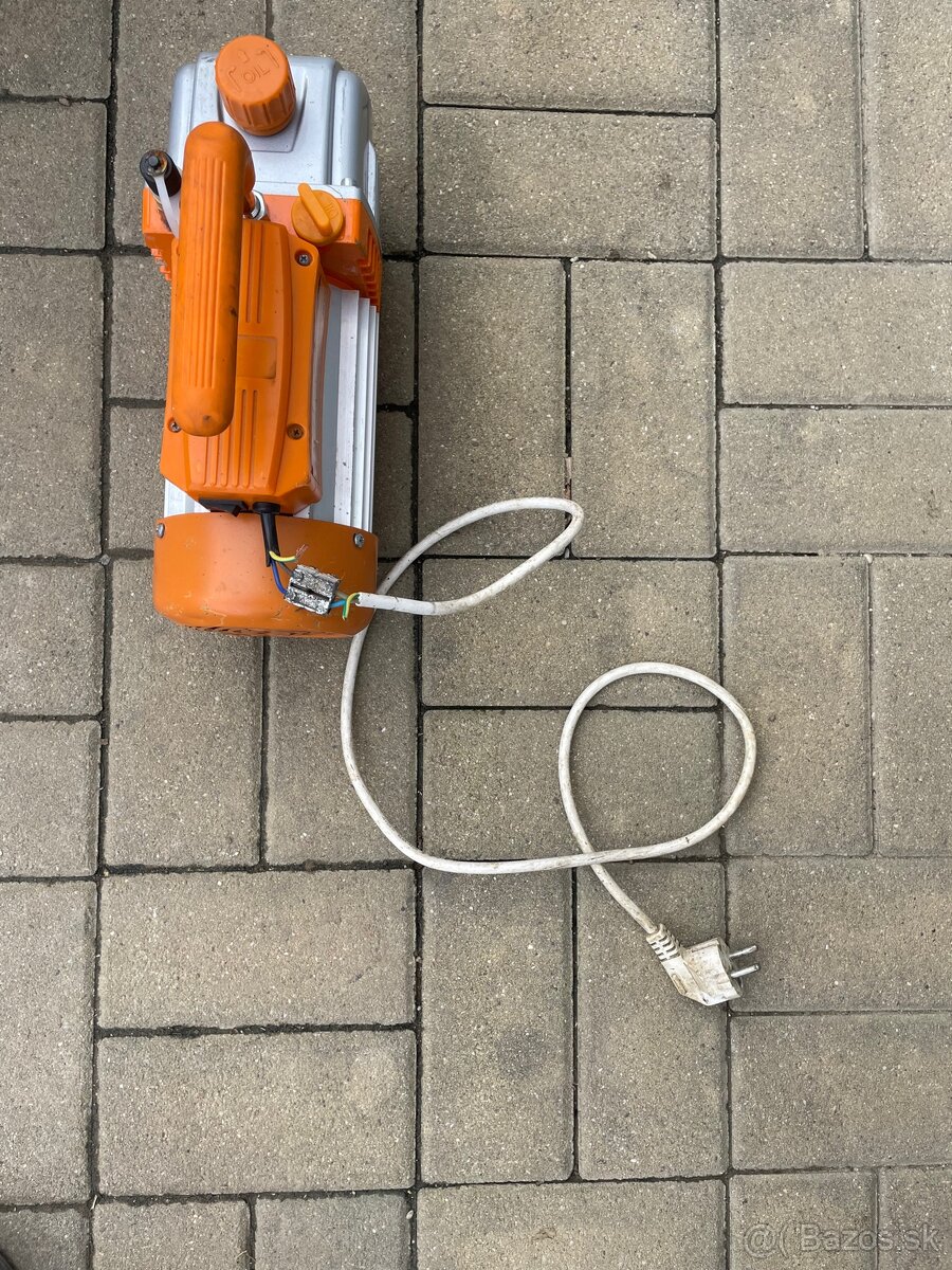 Predám funkčnú vákouvú pumpu - 8