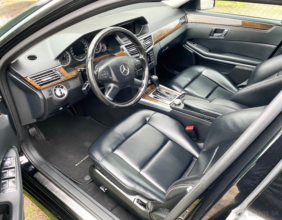 Mercedes E W212 A/T - 8