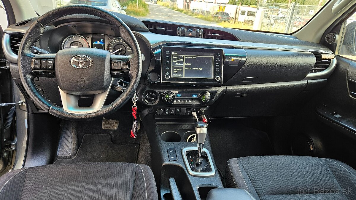 Toyota Hilux DC 2.8 I D-4D Active PLUS 4x4 A/T - 8