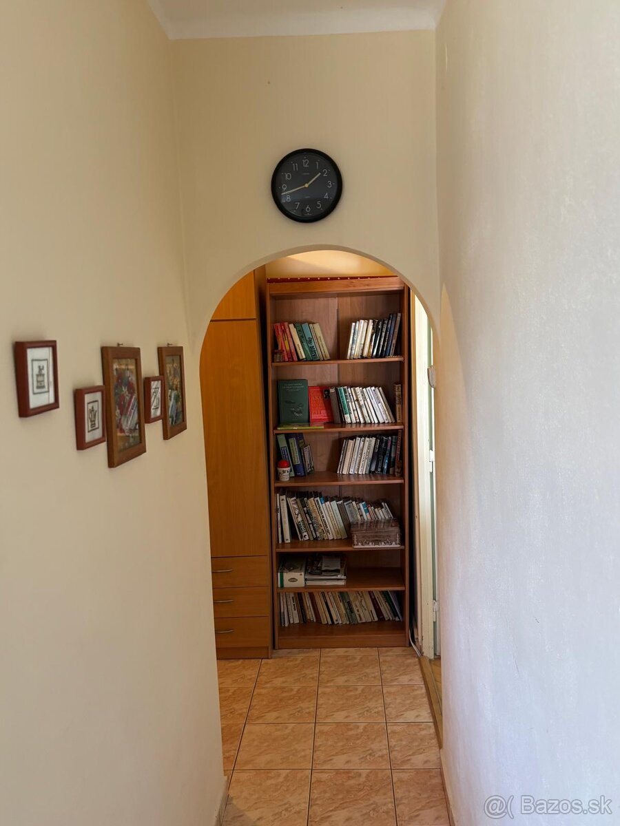 Predám 2-izbový byt v Brezne - 8