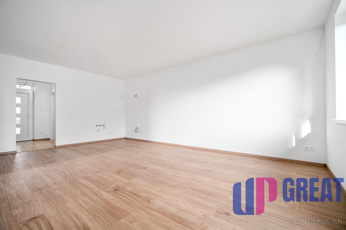 PREDAJ 3 izb. bytov v rodinnom dome, Macov, všetky IS - 8