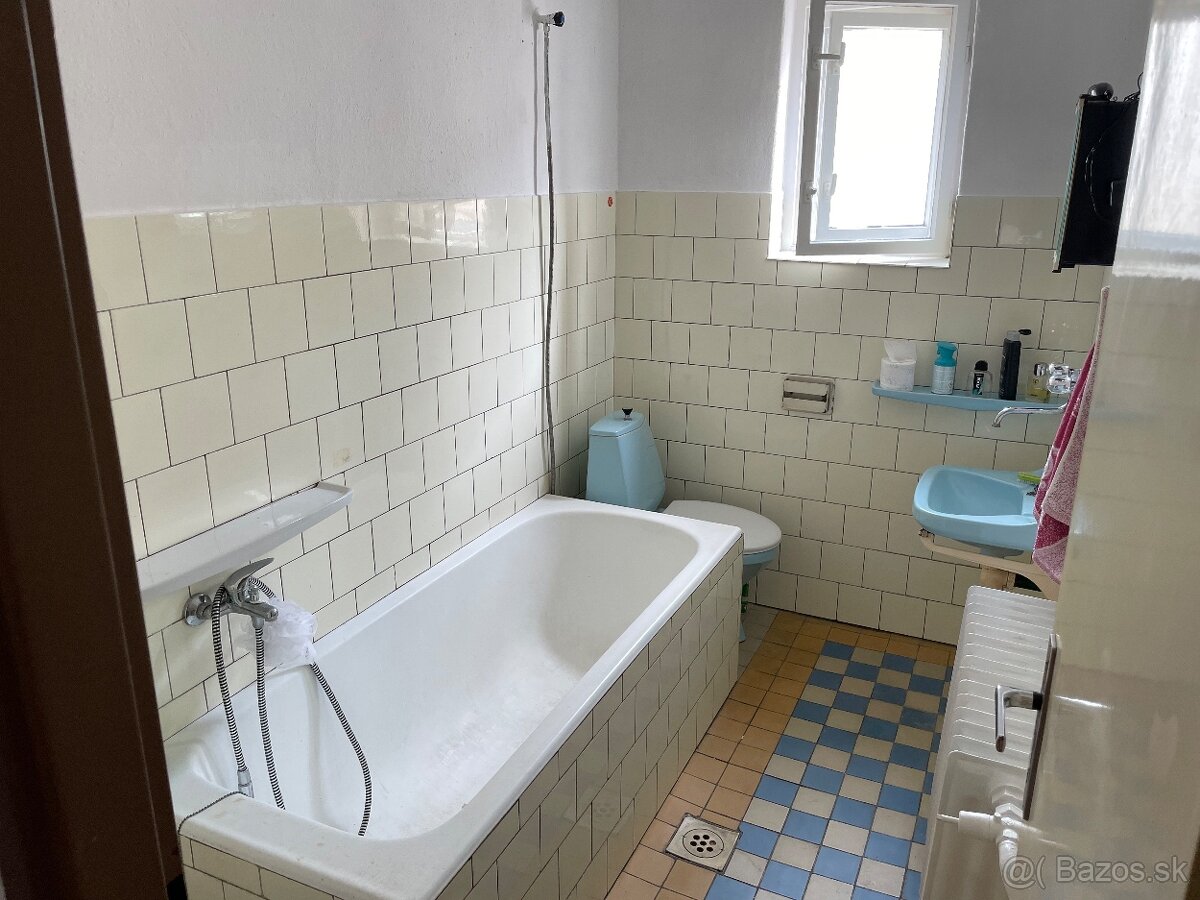 2Generacny RD VSETKY IS V CENTRE ZM A VELKA GARAZ-DIELNA - 8