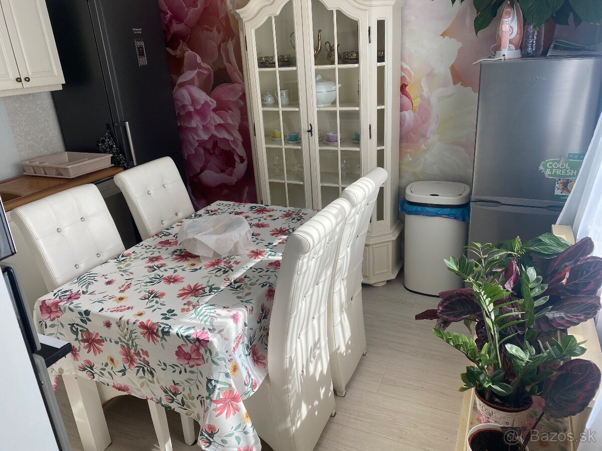 Prenájom bytu - izby s balkónom - 8