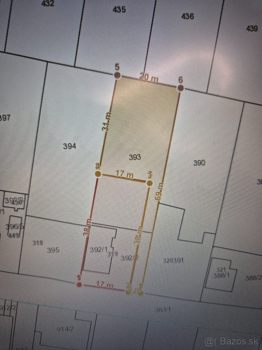 Predám starší rodinný dom s prístavbou – 646 m² pozemok - 8