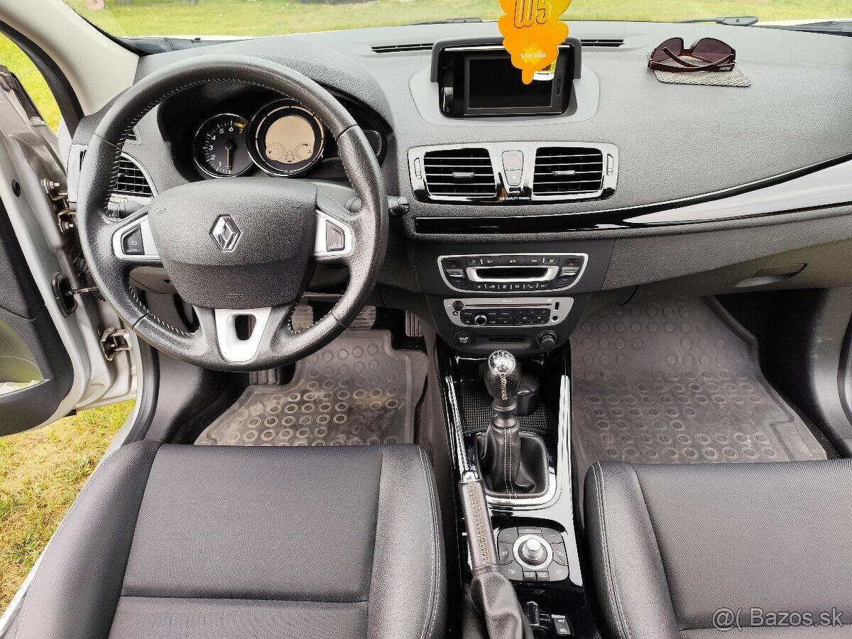 Renault Megane Grandtour 1.2 TCe - 8