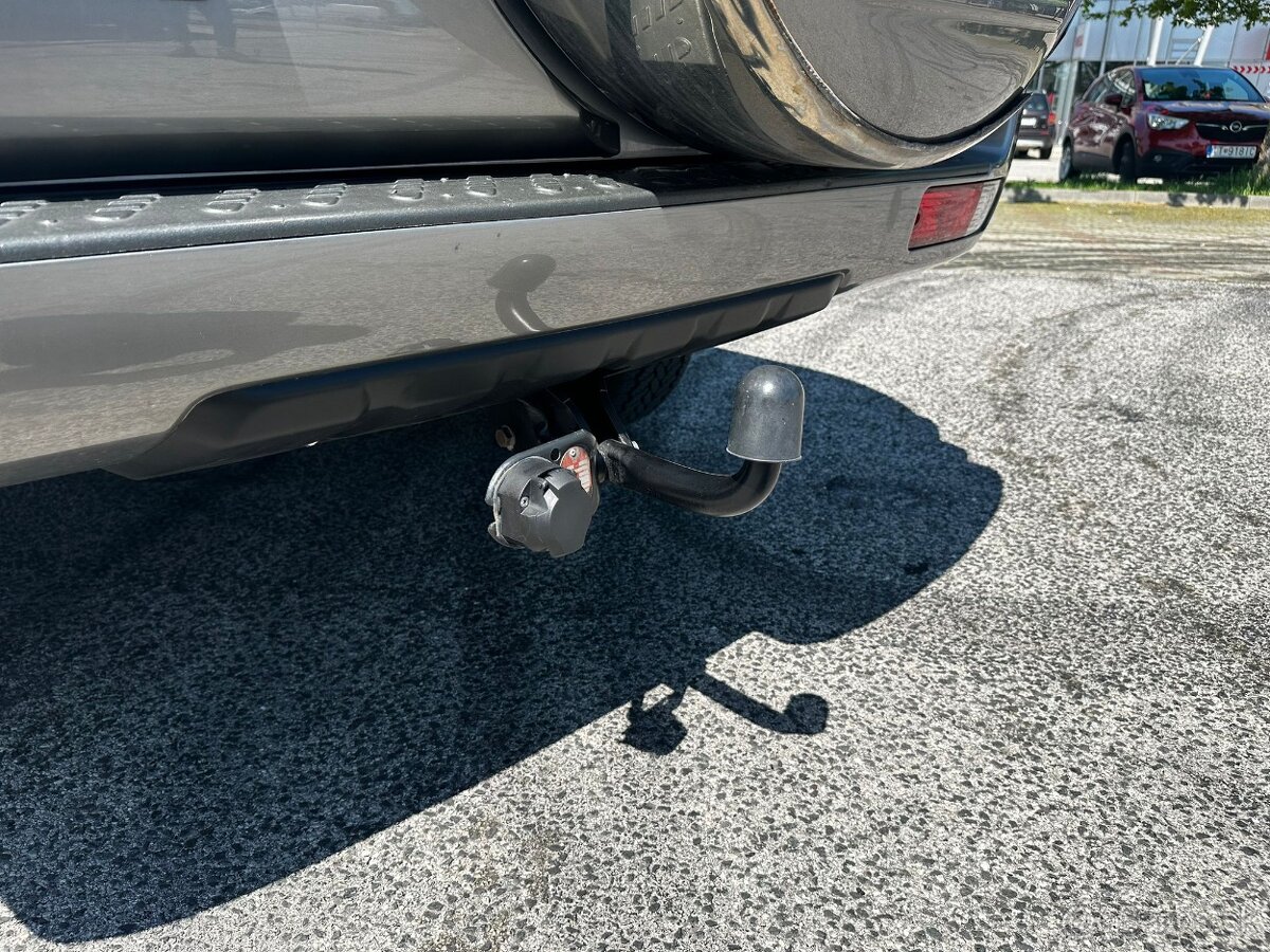 Mitsubishi Pajero - 8