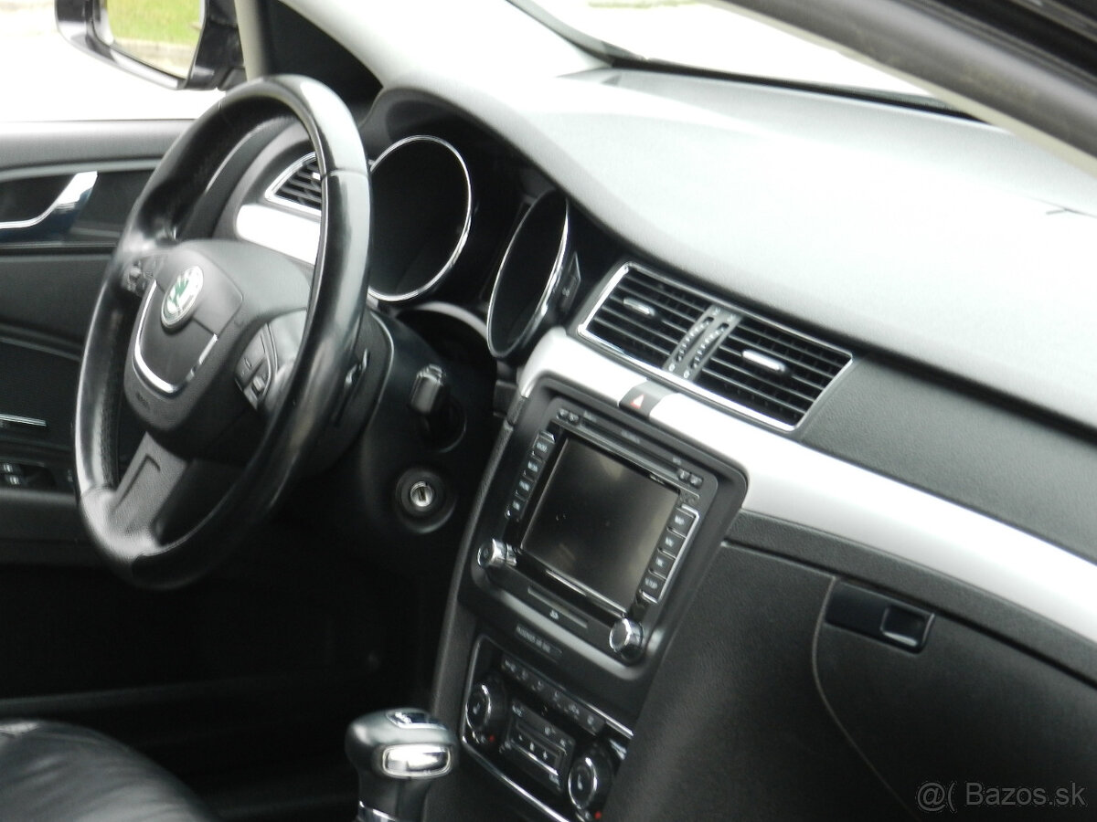 Škoda Superb Combi 2.0 TDI CR 170k Elegance DSG - 8