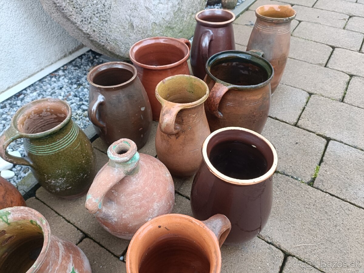 Staré hlinené dzbany - 8