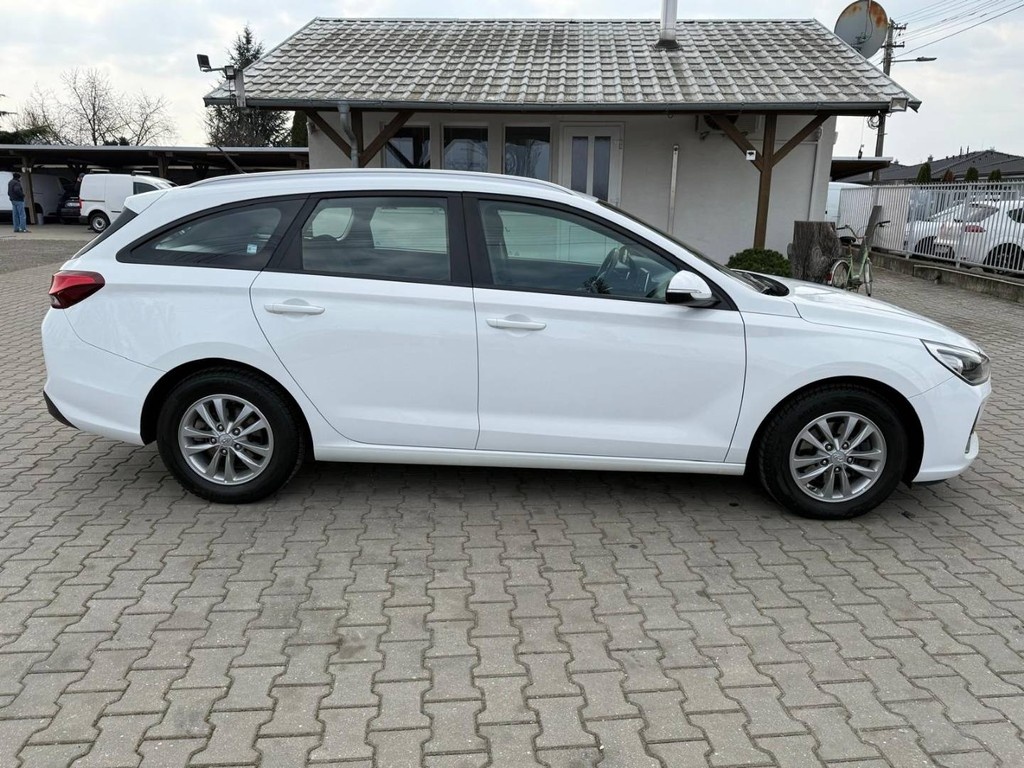 Hyundai i30 CW 1.6 CRDi 110 Comfort - 8