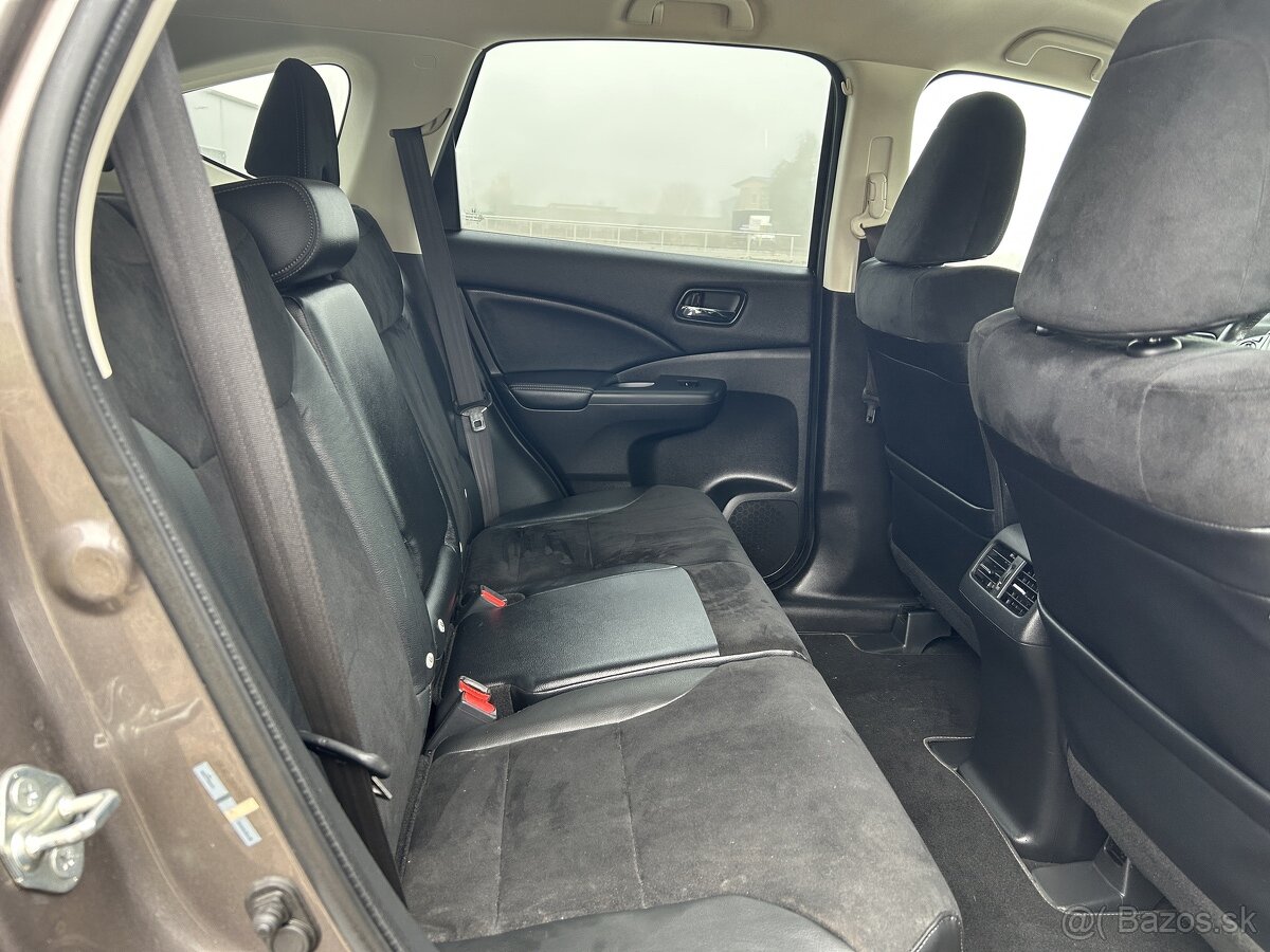 Honda CR-V 2,2 idtec 110 kw 4x4 - 8