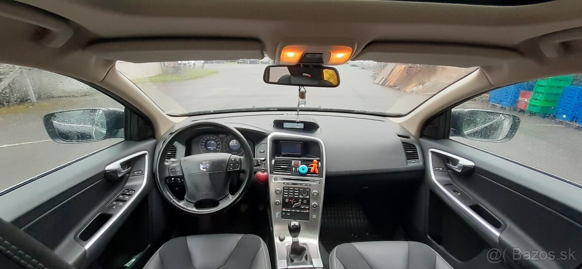 Volvo XC60 4x4 manuál - 8