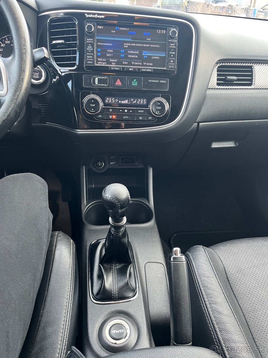 Predám Mitsubushi Outlander 2,2 diesel - 8