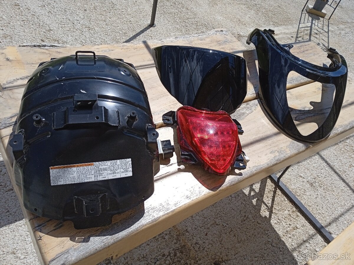 Predám diely na Suzuki VZR 1800 - 8