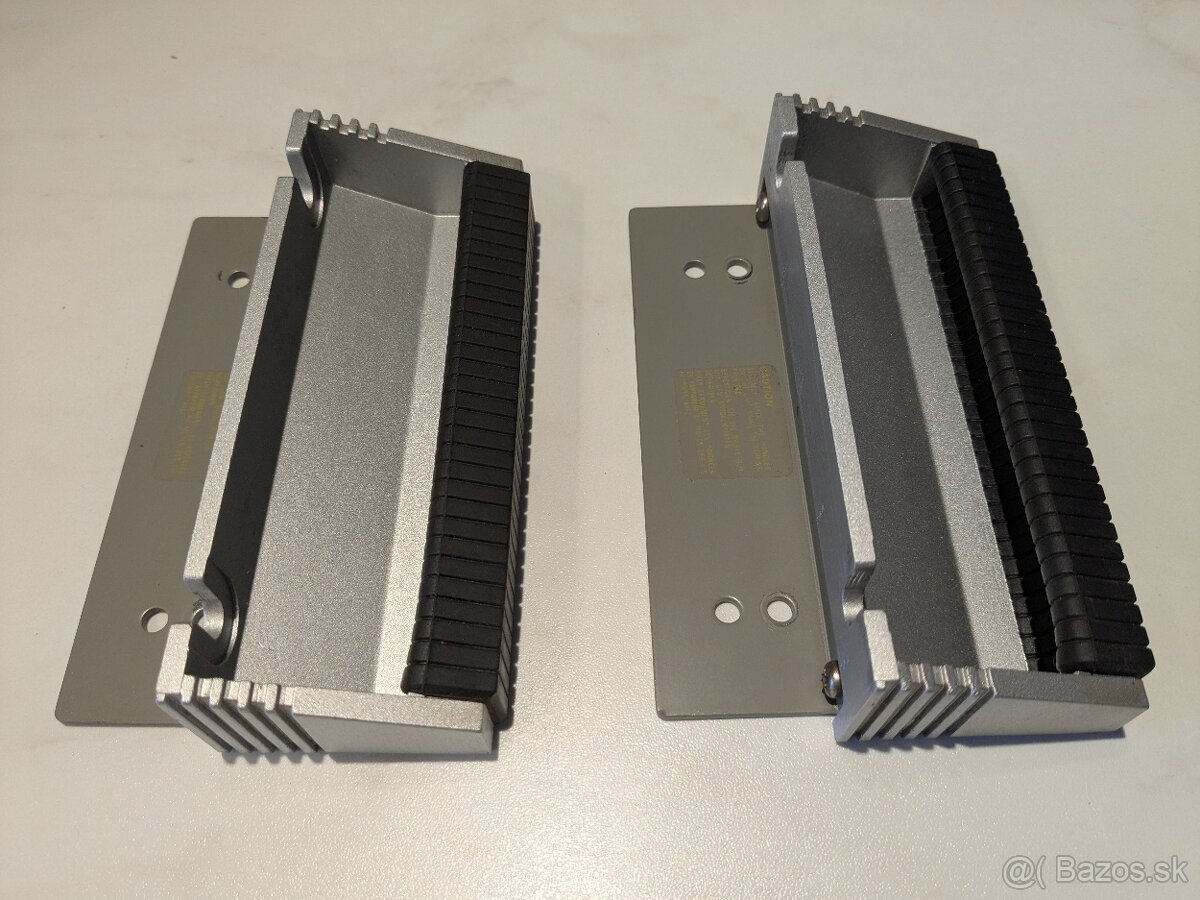 Akai MH4 - madla do racku - 8