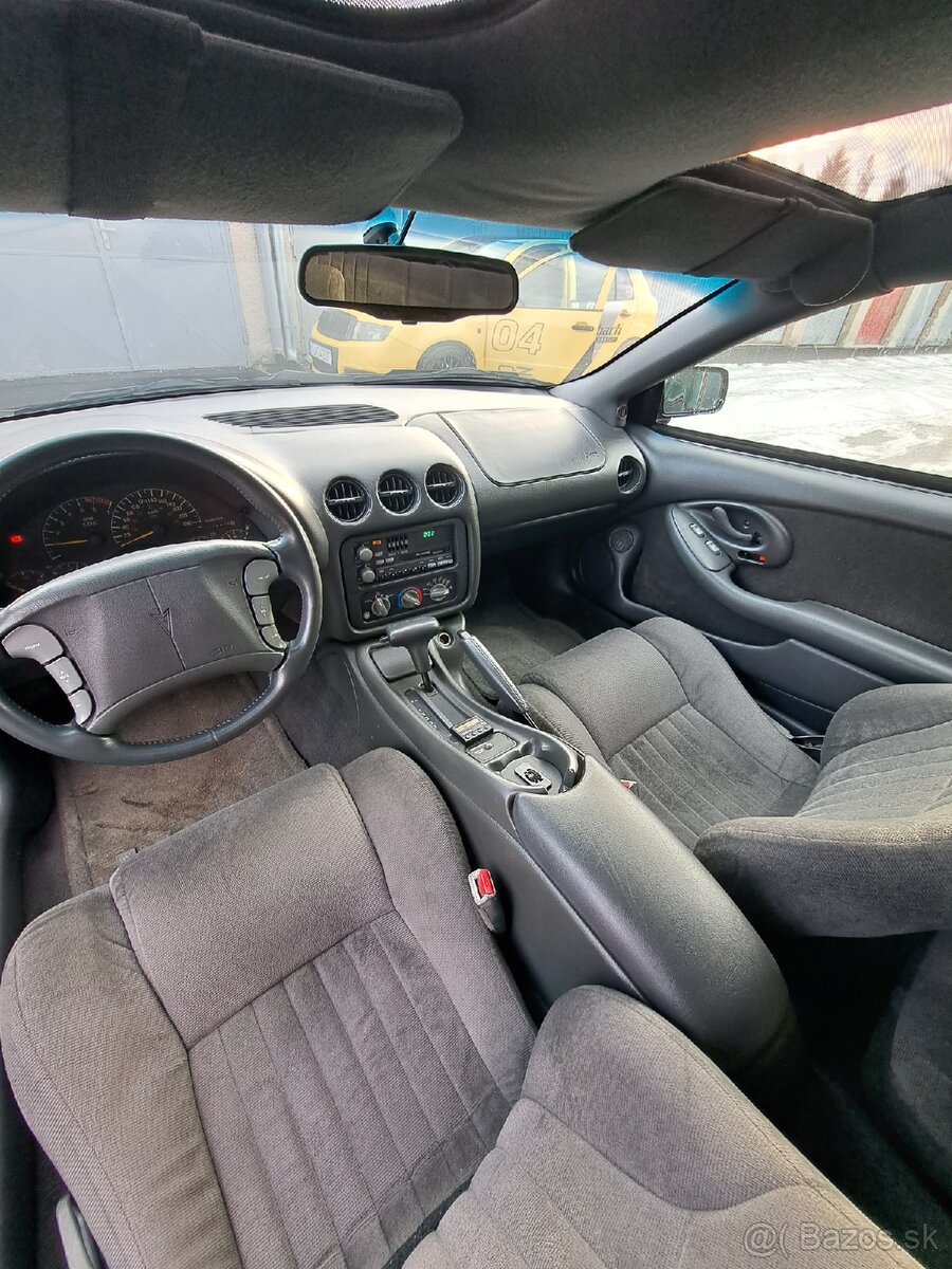 Rozpredám Pontiac firebird - 8