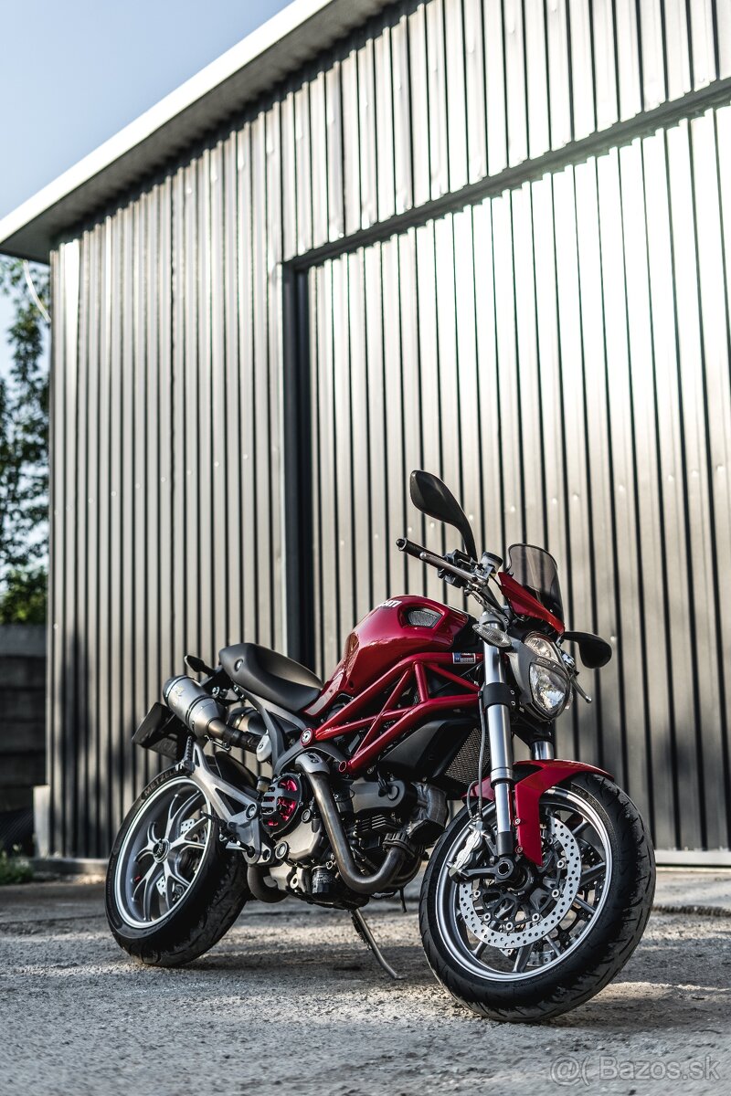 Ducati Monster 1100 - 8