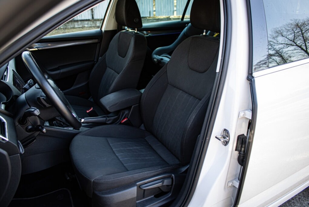 Škoda Octavia Combi 1.6 TDI DSG Style - 8