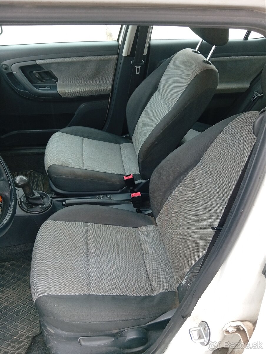 Škoda Fabia 2 - 8