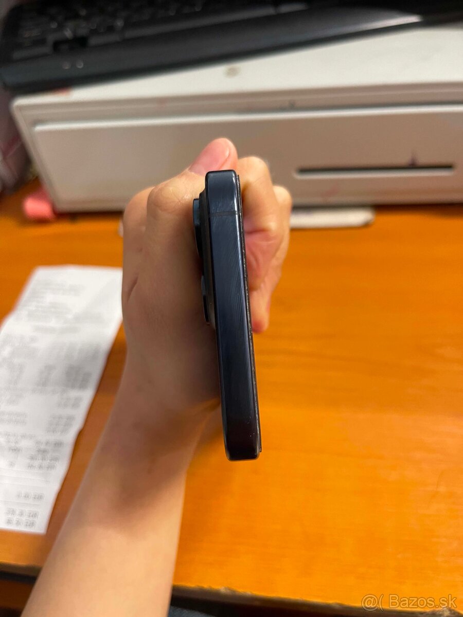 📱 NA PREDAJ IPHONE 15 PRO MAX 256GB - 8