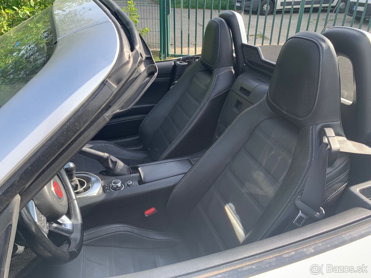 Fiat 124 Spider 1.4 Turbo MultiAir, 2017 rok - 8