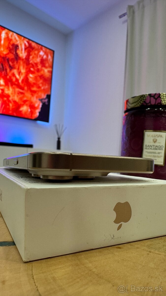 Apple iPhone 16 Pro 128GB - 8