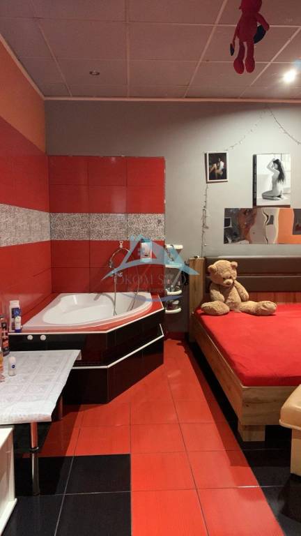 Budova na predaj centre mesta Šahy - 8