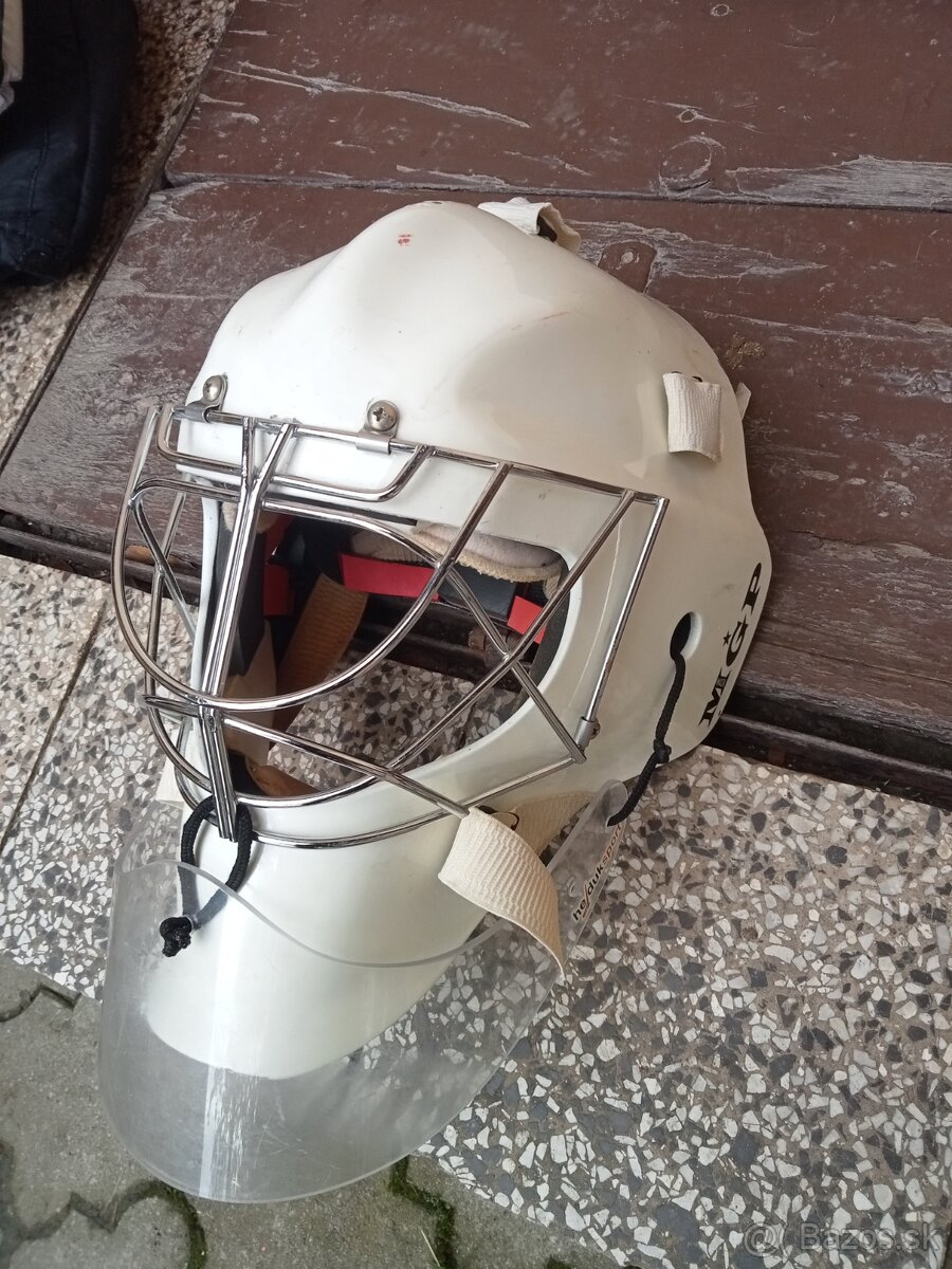 Brankárska výstroj - 8