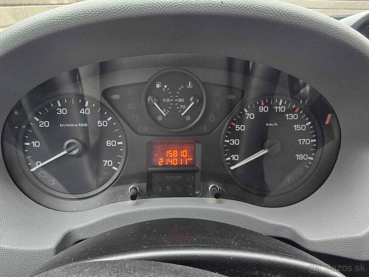 Citroen Jumpy 2.0 HDi 94kW MT6 2012 - 8