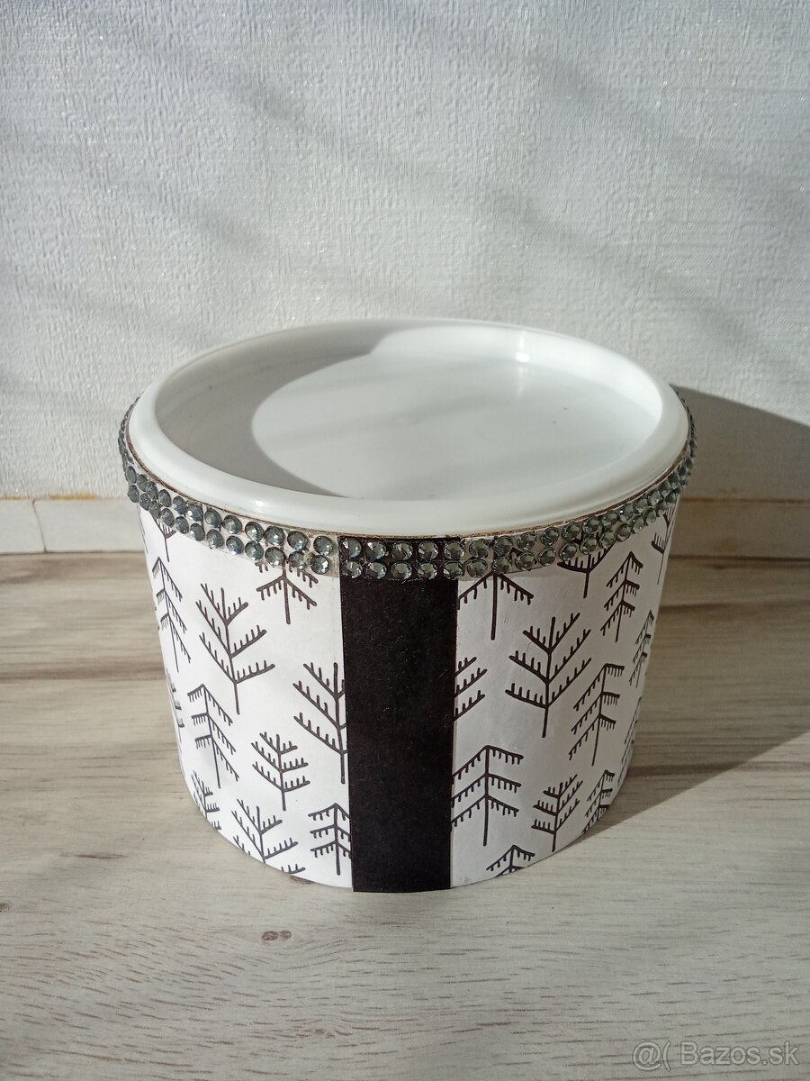 Barbie čierno-biela obývačka s doplnkami - 8