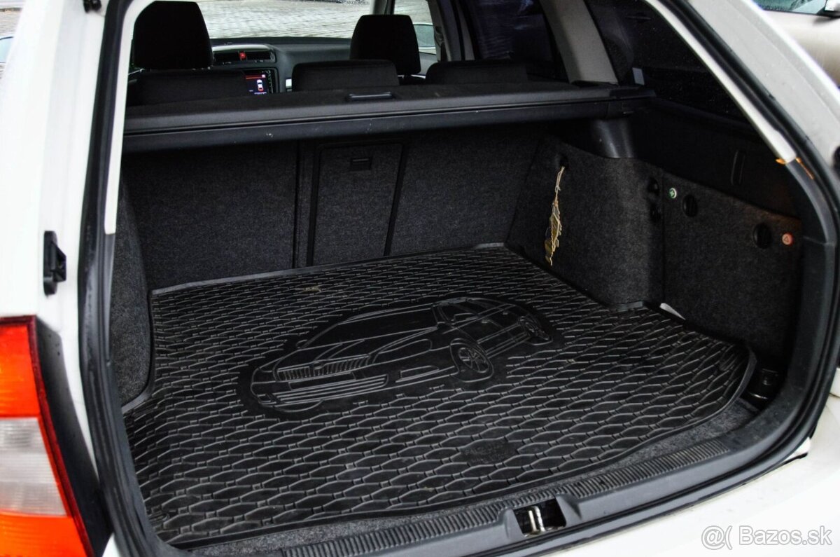 Škoda Octavia Combi 2.0 TDI Ambiente - 8