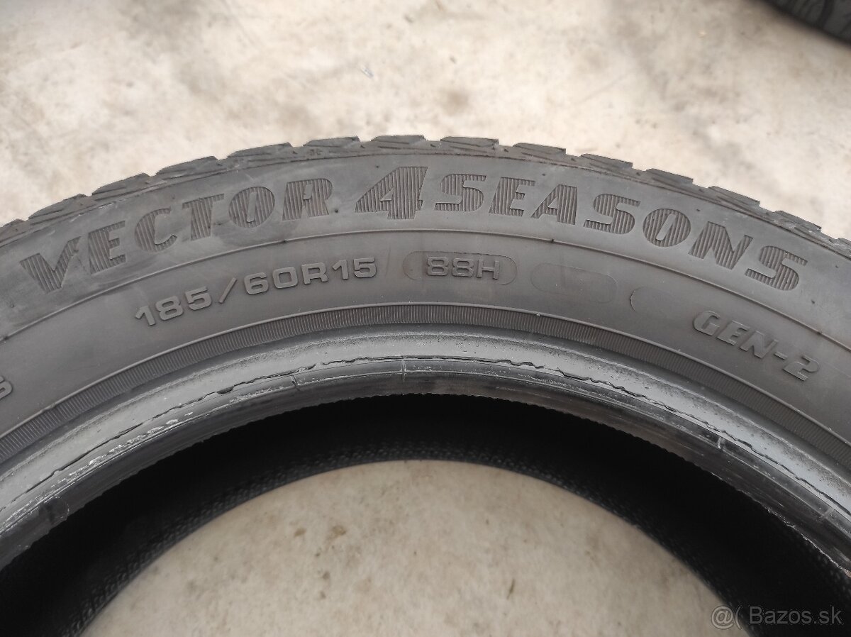 Celorocne pneu 185/60 R15 GoodYear 4ks - 8