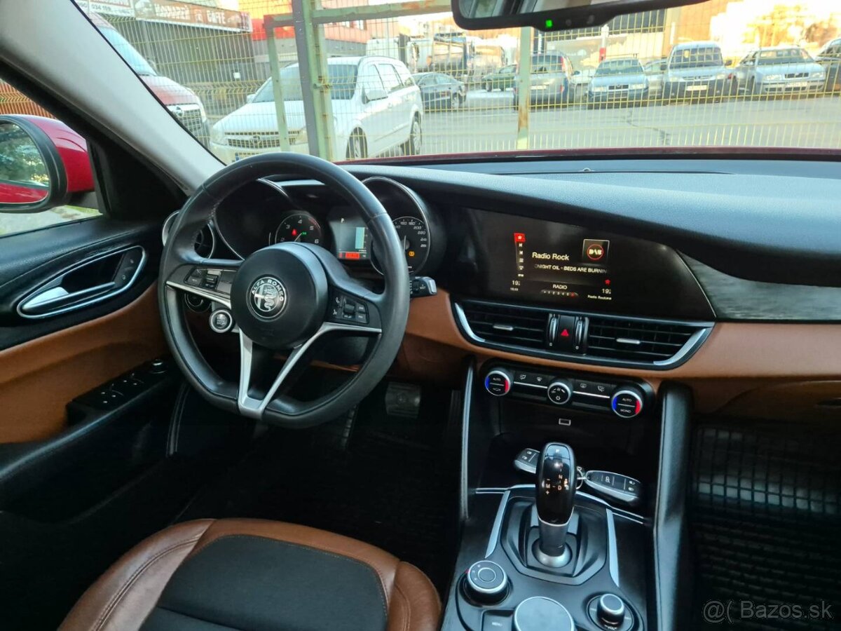Alfa Romeo Giulia 2.2 Diesel 180 AT Super - 8