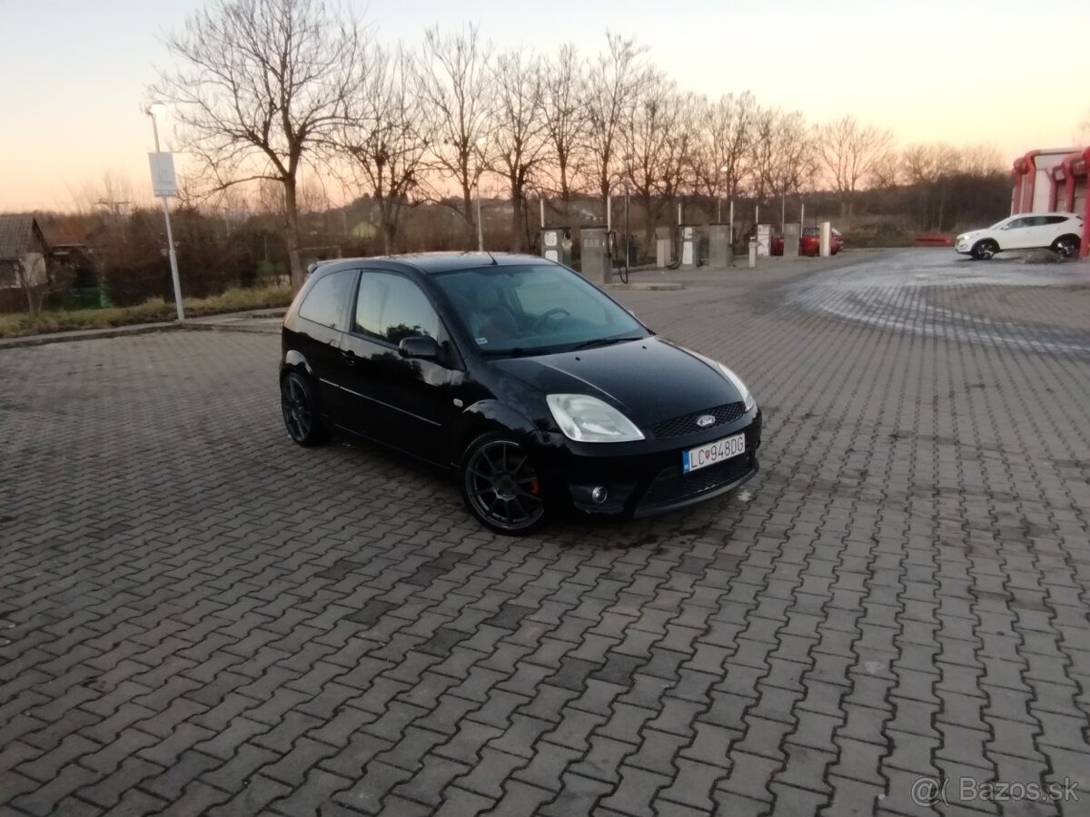 Ford fiesta st - 8