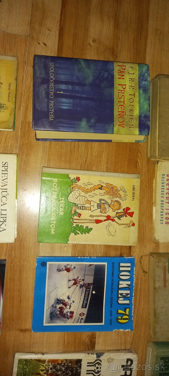 Stare knihy - 8