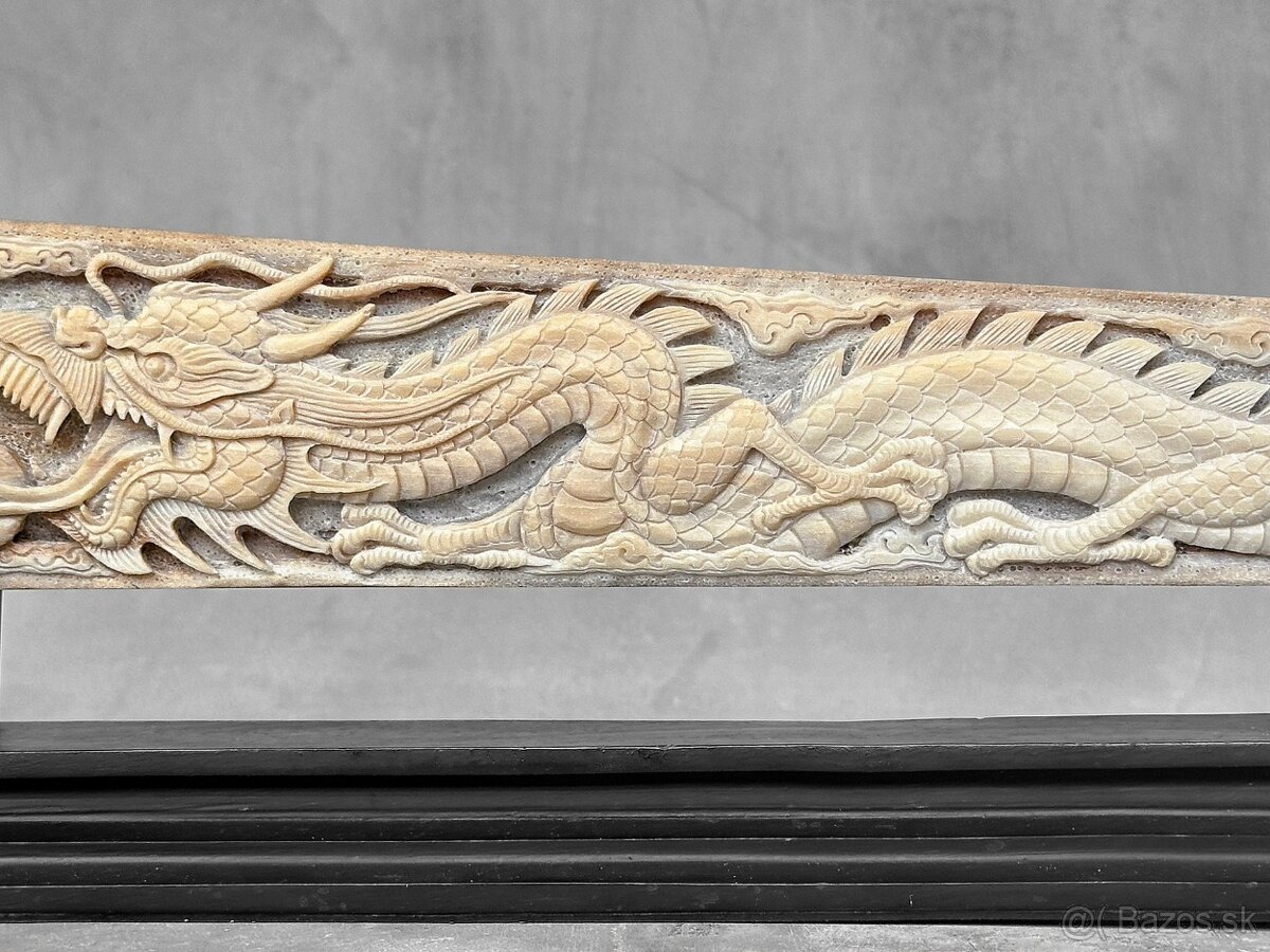 Ručne vyrezávaný Meč z mečúňa na stojane - Tiger a Drak 89cm - 8