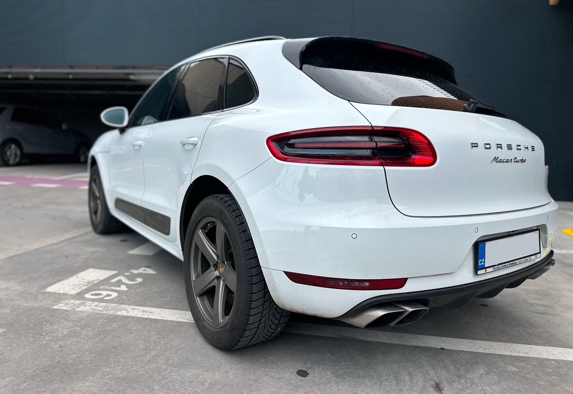 Porsche Macan Turbo 3.6 V6 – FULL výbava | Karbón | 400koni - 8