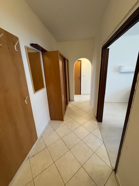 PREDAJ 1-izbový veľký byt s uzavretou lodžiou - 8