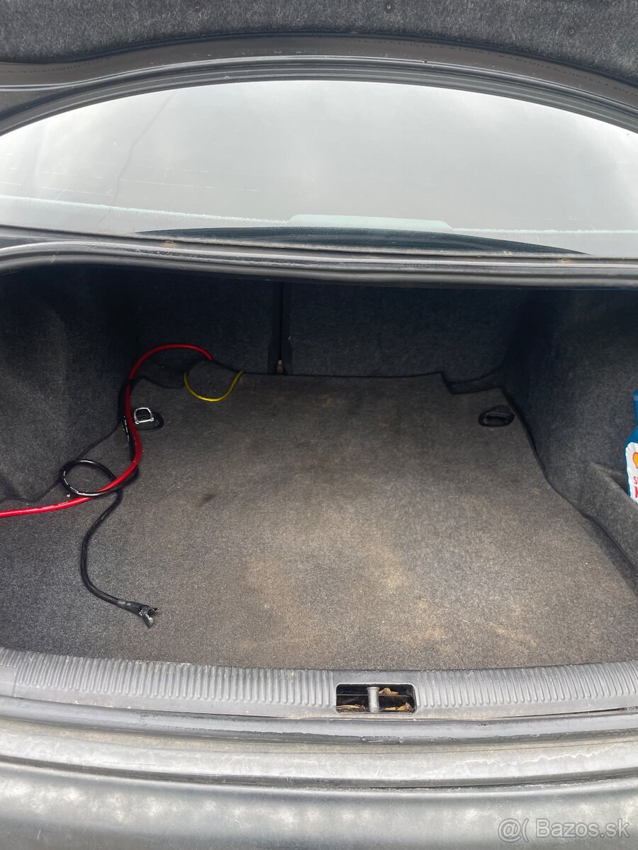 Audi A4 B5 1.9 tdi 81kw Nová STK - 8