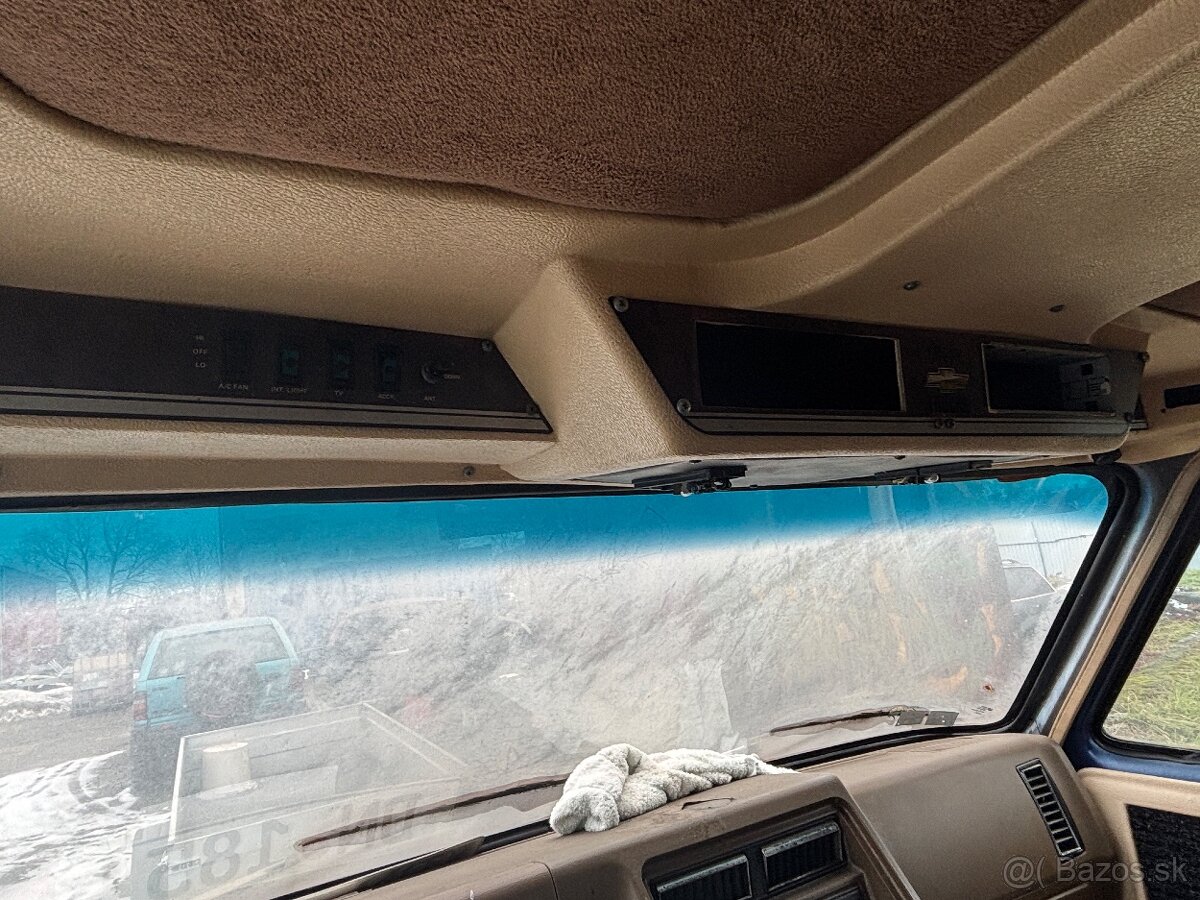 Chevy Van G20 - 8